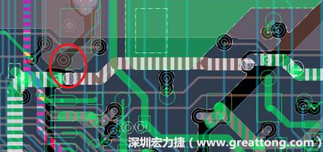 慢慢確認(rèn)CAF發(fā)生的位置后，可以配合Gerber查看PCB的結(jié)構(gòu)是否有通孔太近或是線路太近的問題。