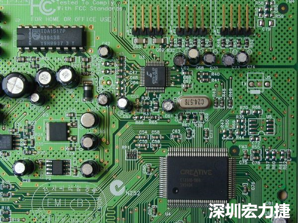 針對PCB區(qū)塊產(chǎn)生的EMI干擾問題，可使用EMI改善對策元件重點改善。